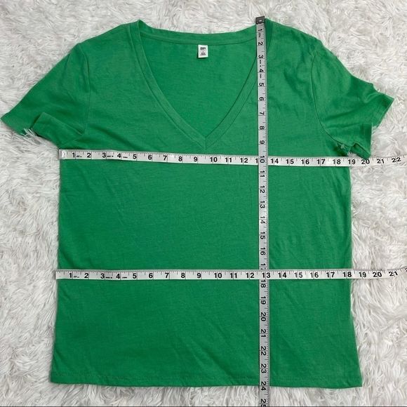 NWOT BP V-Neck Short Sleeve Tee S Green - Picture 12 of 14